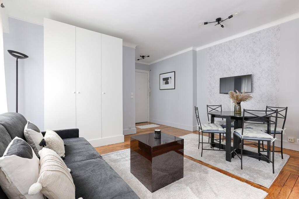 Matignon Saint-Honore : Magnifique Appartement 1Br Paris Exterior photo